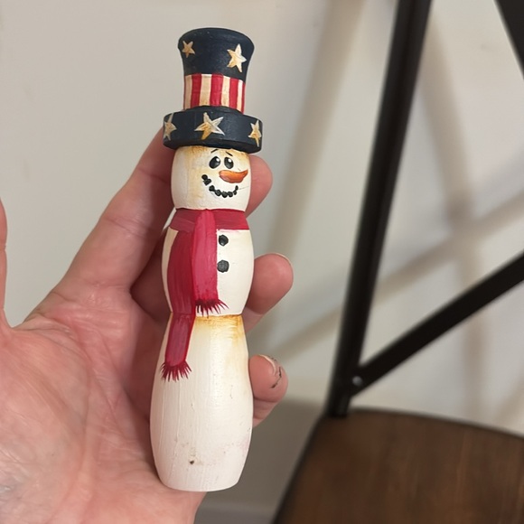 Festive Hand Painted Snowman Spindle Figurine with Red Scarf and Blue Hat - Picture 6 of 6